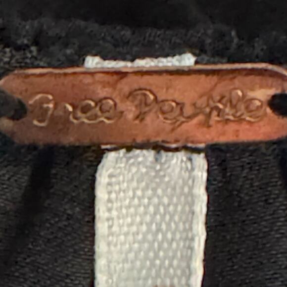 Free People Women’s Small Black Off Shoulder Strappy Blouse Top Boho - Picture 5 of 6